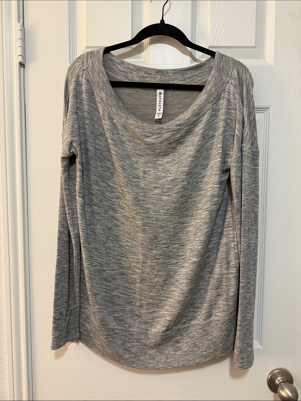 NWOT ATHLETA STRETCHY GREY LONG SLEEVE SHIRT SIZE MEDIUM